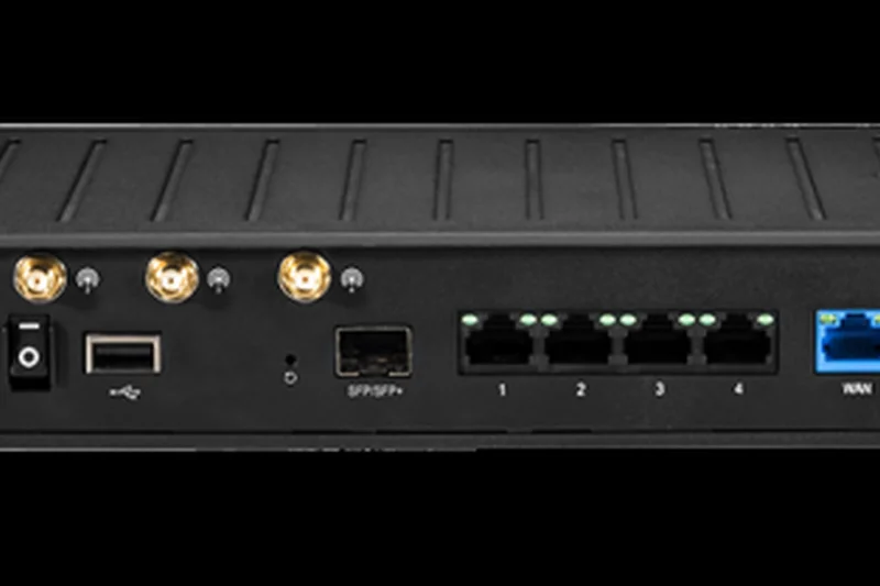 Cradlepoint E300 Enterprise Router