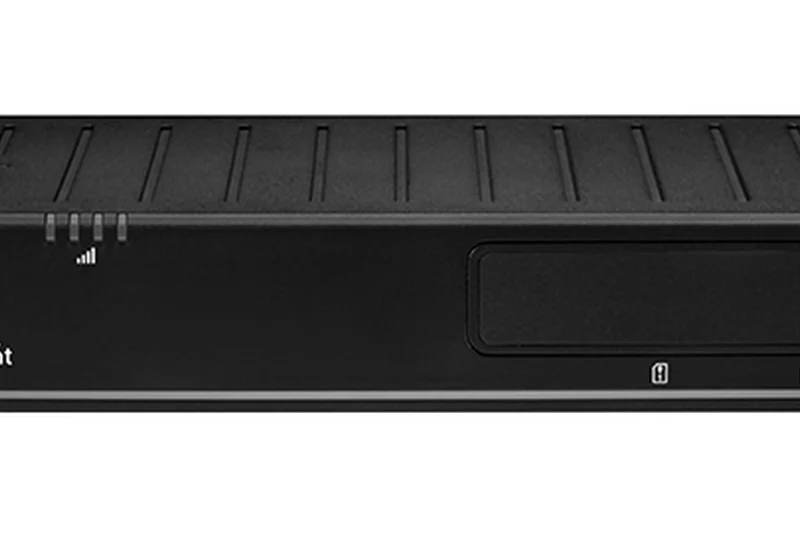 Cradlepoint E300 Enterprise Router