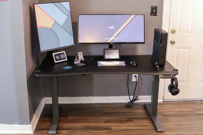 Vari Curve Electric Standing Desk