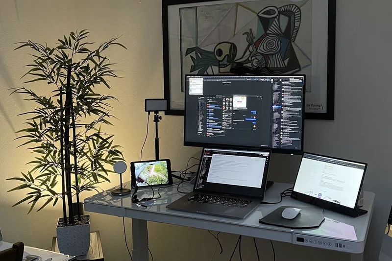 FlexiSpot Comhar EG8 一体式升降桌