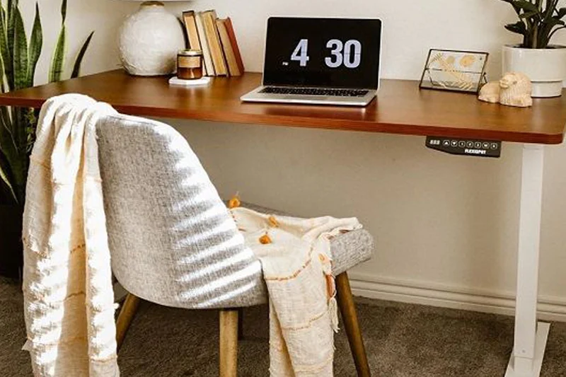 FlexiSpot EN1 Electric Standing Desk