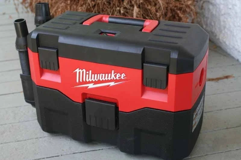 Milwaukee M18 Cordless Wet/Dry Vacuum (0880-20)