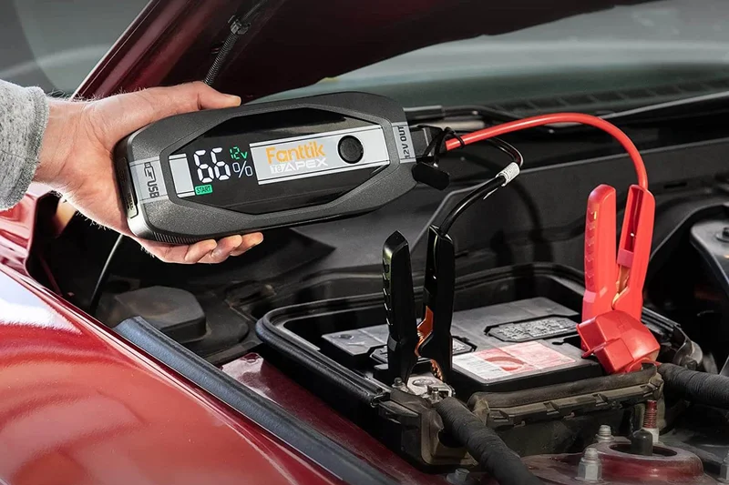 Fanttik T8 Apex 豪华汽车应急启动套件