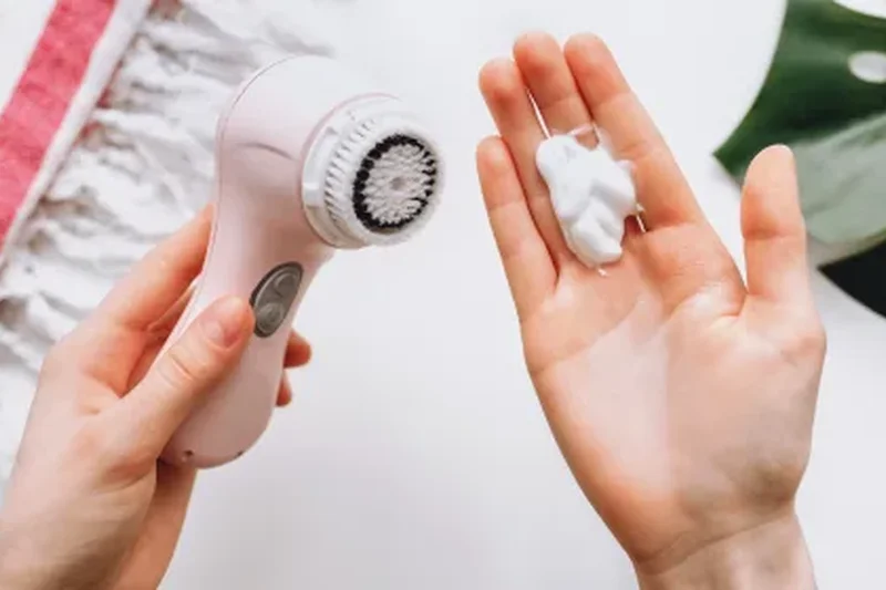 Viveca Ultrasonic Facial Cleansing Brush