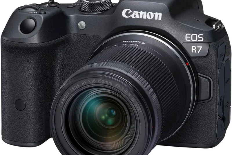 Canon EOS R7