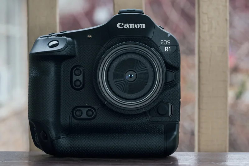Canon EOS R1