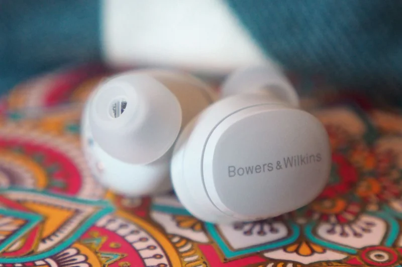 Bowers &amp; Wilkins Pi6