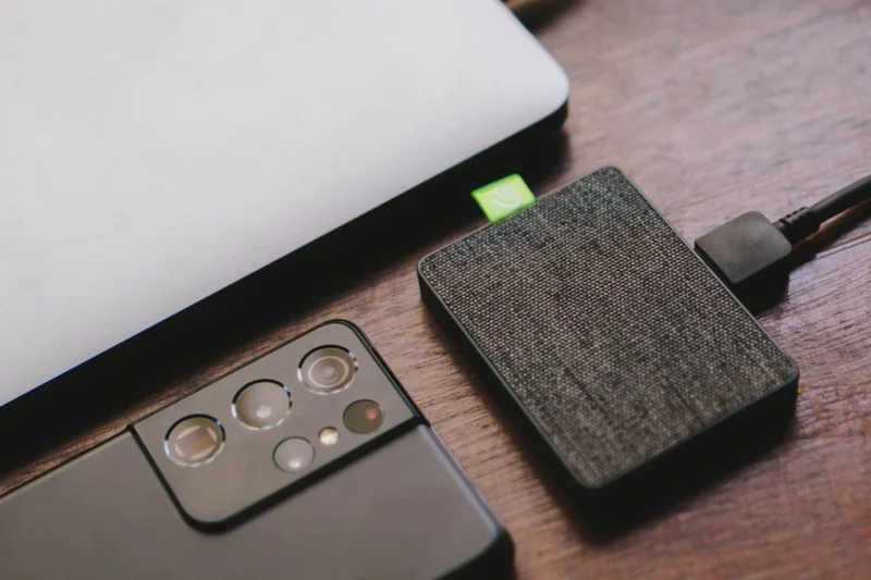 Seagate 超紧凑型固态硬盘