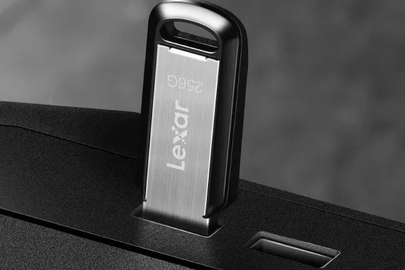 Lexar JumpDrive Tough