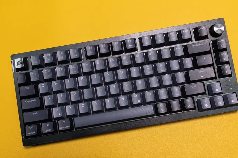 Corsair K65 Plus Wireless