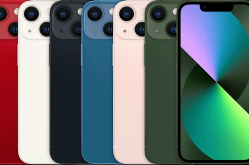 Apple iPhone 13 (128GB, Amazon Renewed)