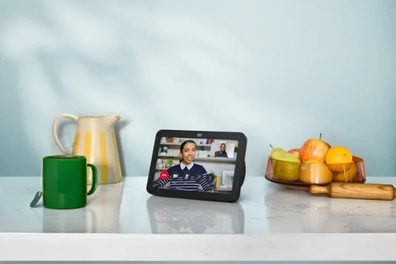 Amazon Echo Show 8 (第三代)