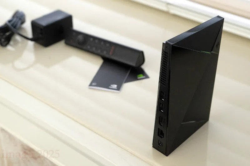 Nvidia Shield TV (圆柱版)