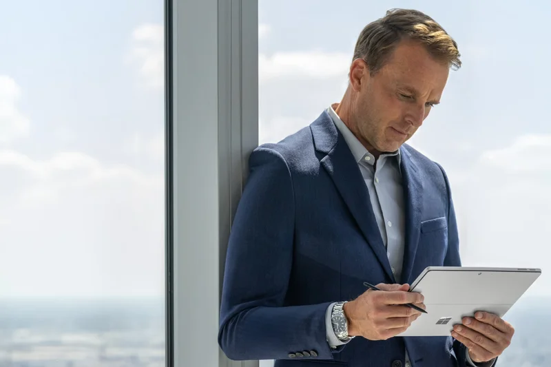 Microsoft Surface Pro 第11版