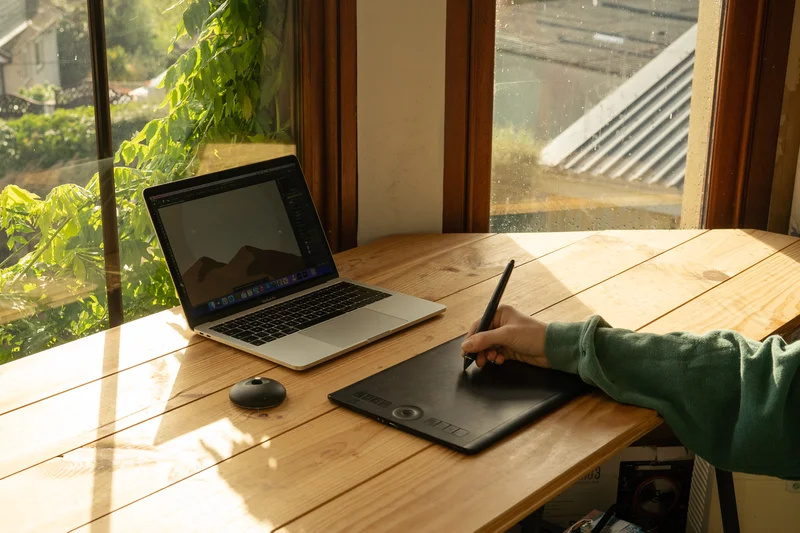 Wacom Intuos Pro (中号)