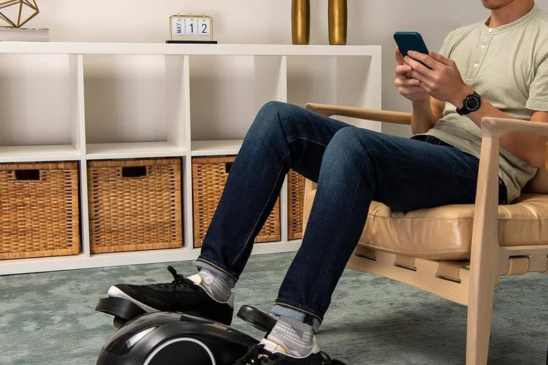 DeskCycle 桌面下脚踏健身器