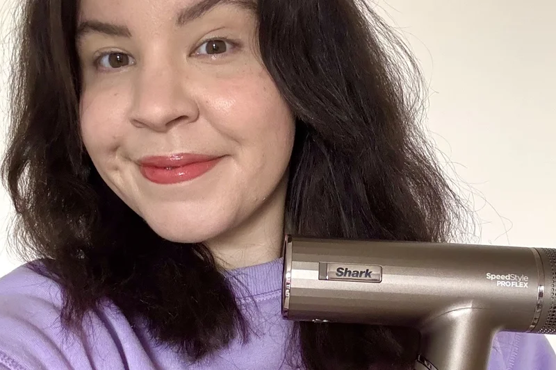 Shark SpeedStyle Pro FLEX 高速吹风机系统