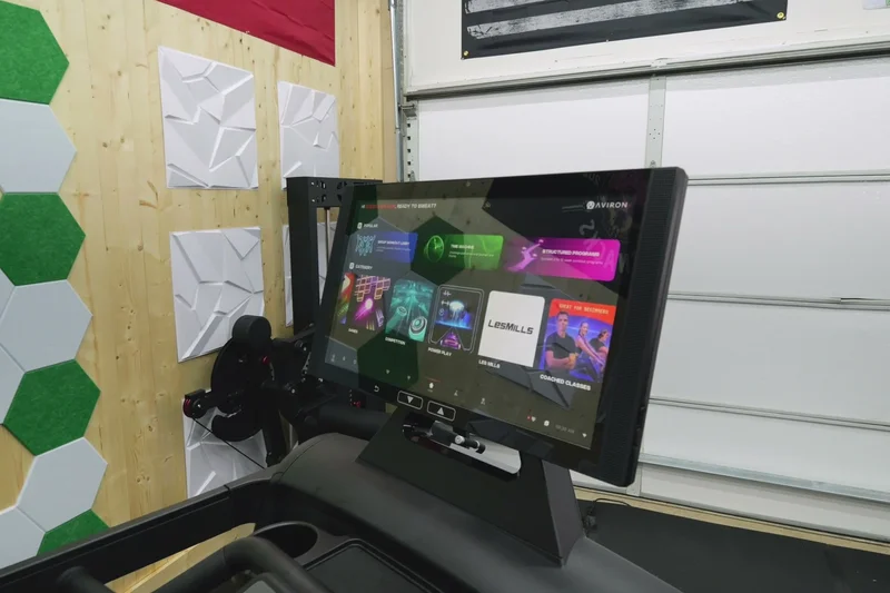 Aviron Victory Treadmill