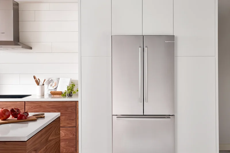 Bosch 800 Series Smart Counter-Depth Refrigerator (B36CT80SNS)