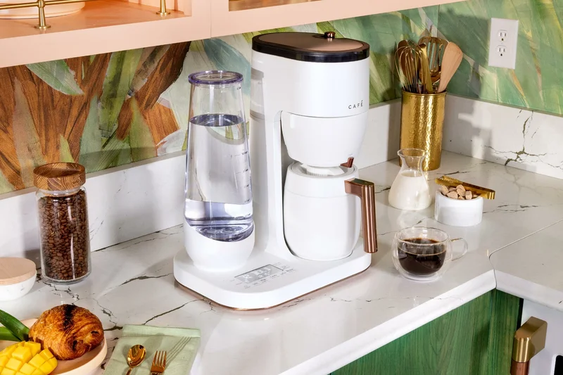 Café Specialty Grind and Brew Coffee Maker