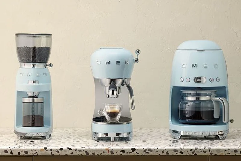 Smeg Espresso Coffee Machine with Grinder EGF03