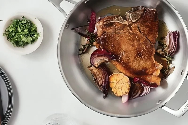 Le Creuset Signature 10.25 英寸铸铁煎锅