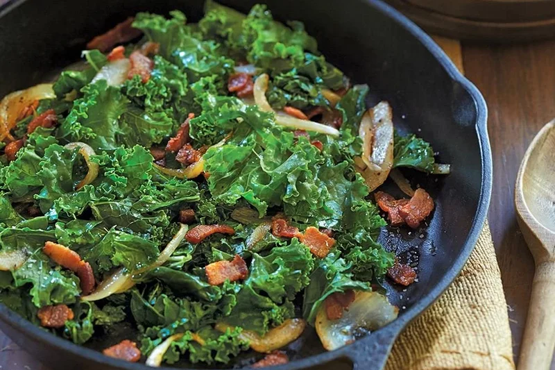 Lodge L8SK3 10.25-Inch Cast Iron Skillet