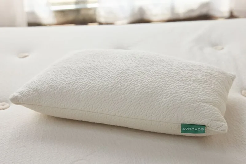 Avocado Green 枕