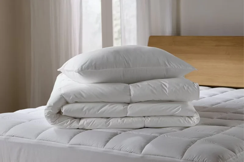 Parachute 羽绒替代枕