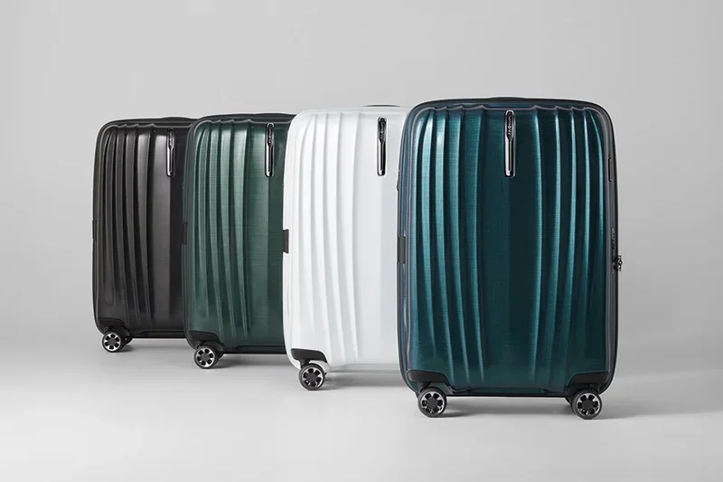 Samsonite Omni PC 20英寸万向轮行李箱