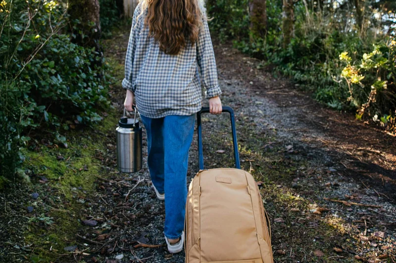 Crossroads 22" 行李箱