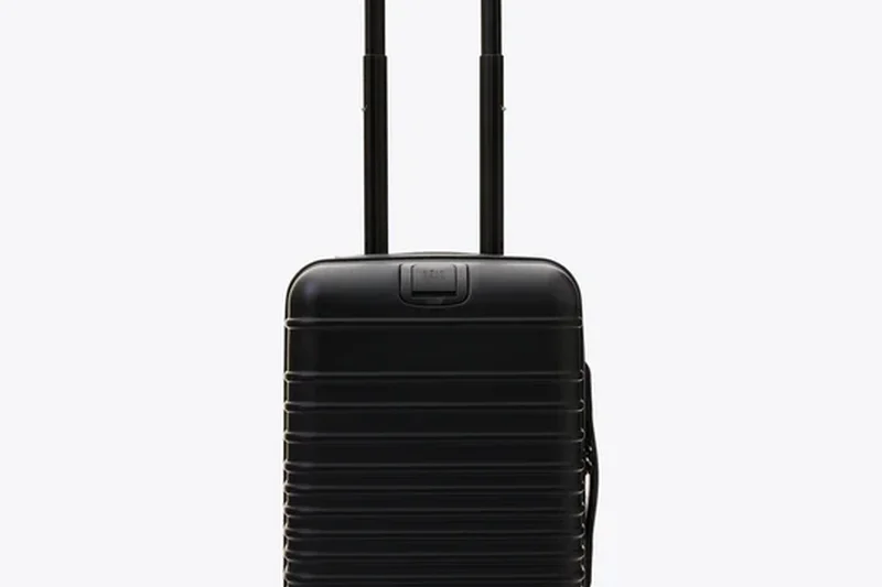 The Carry-On Roller
